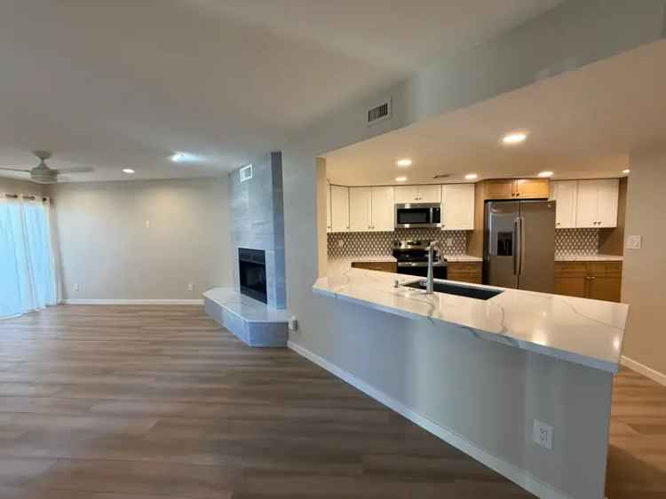 Rent a Townhouse in Fountain Hills with Modern Features and Desert Views