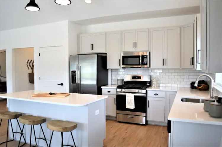 Rent New Construction Apartments in Milton Delaware with High-End Amenities