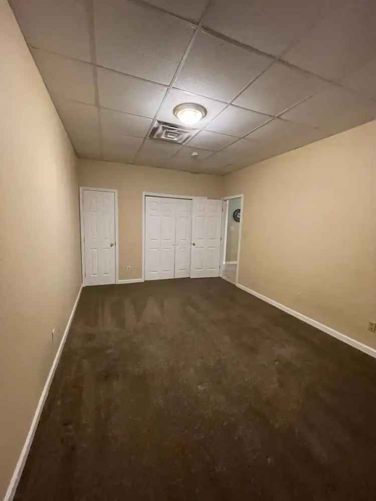 One Bedroom Apartment for Rent Near Family Dollar and Walgreens