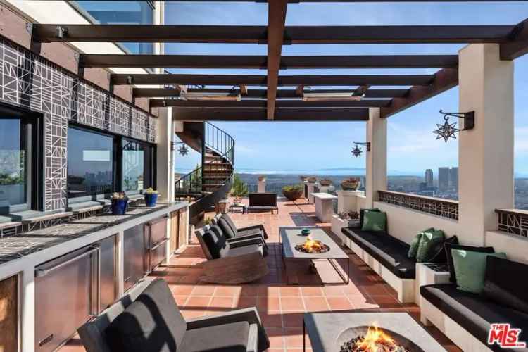 House For Sale in 8700, Hollywood Boulevard, Los Angeles, California