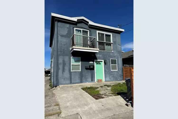 Rent Stylishly Renovated Duplex with 7 Bedrooms in Berkeley