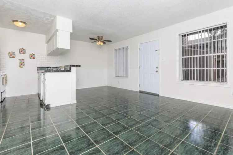 Rent Spacious One Two Three Bedroom Apartments in Houston with Great Amenities