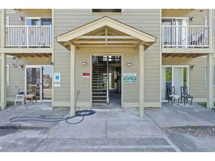 Buy Apartment Building in Aberdeen with Remodeled Units and Tenant Demand