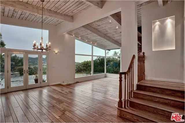 House For Sale in 2516, Westridge Road, Los Angeles, California