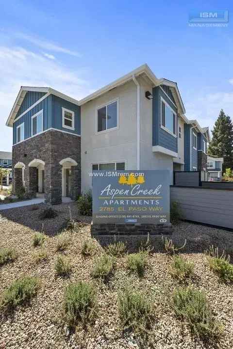 Rent a Luxury 2 Bedroom Apartment in Aspen Creek with Smart Technology