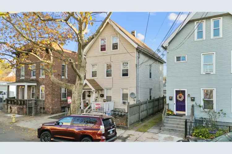 Invest in a Spacious Two Unit Property in New Haven CT with Versatile Features