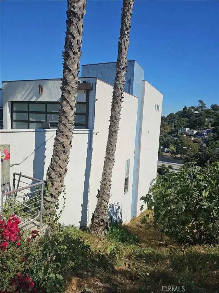 Land For Sale in 2286, Silver Ridge Avenue, Los Angeles, California