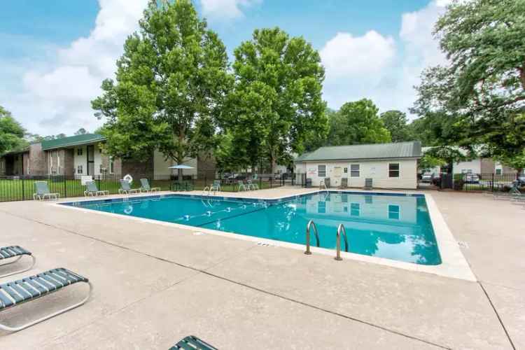 Rent Spacious Apartments at Sawbranch in Summerville with Great Amenities