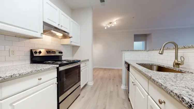 Rent Luxury Apartments in Southwest Raleigh with Top Amenities