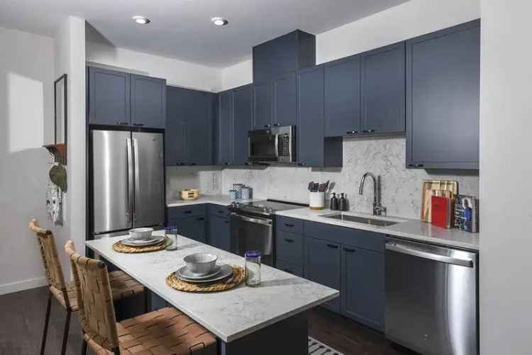 Rent Luxury Apartments in DC's Mount Vernon Triangle with Premium Features