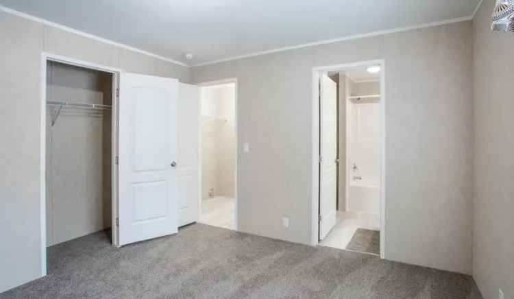 Rent Three Bedroom Apartments in a Quiet Central Location with Modern Amenities