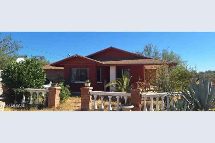 Buy charming home in Rio Rico with huge lot and spacious kitchen