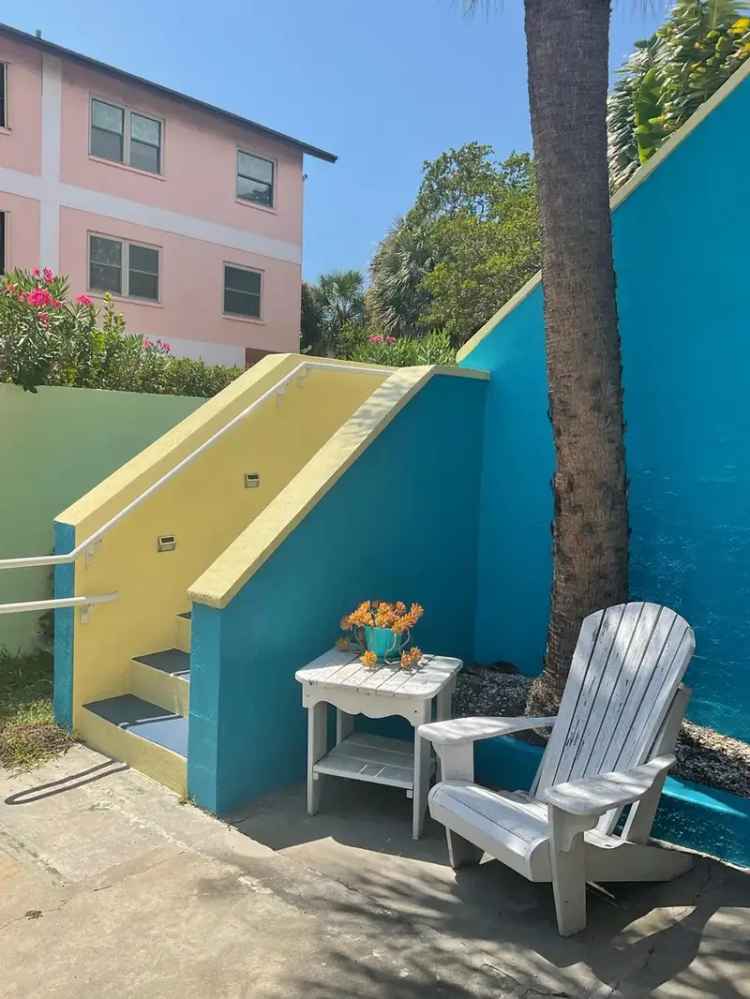 Rent Apartment Near Beaches with Water View and Modern Amenities