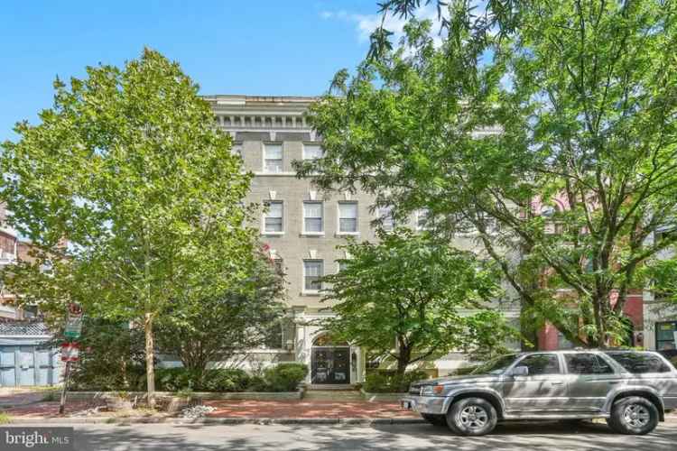 House For Sale in Washington, District of Columbia