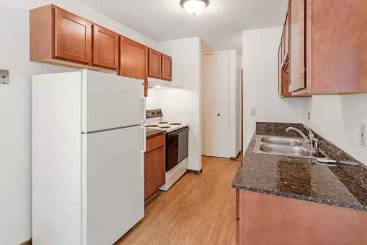 Rent Eastside Apartments with Upgraded Interiors and Amenities