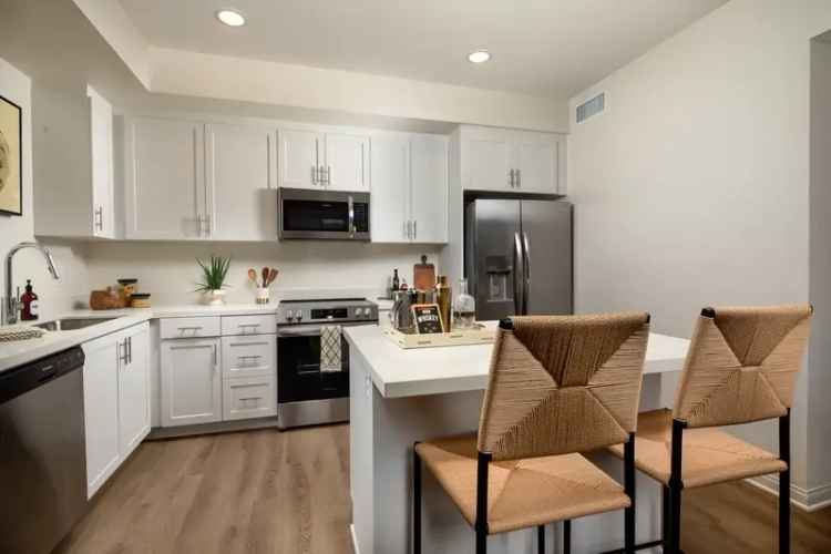 Rent Modern Apartments in Inland Empire California with Vibrant Features