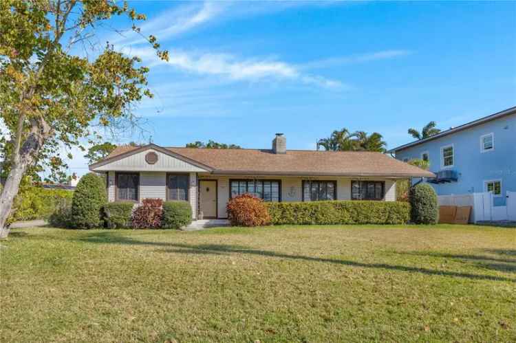 House For Sale in 1103, Palma Sola Boulevard, Bradenton, Florida