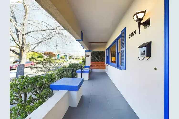 House For Sale in 2959, California Street, Oakland, California