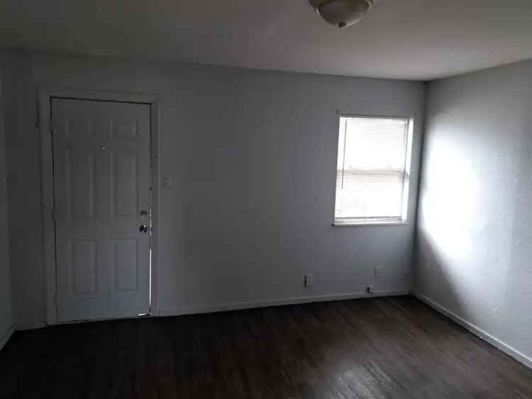 Rent Studio Apartment in Granite City with Updated Features