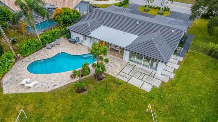 House For Sale in 1049, West Palmetto Park Road, Boca Raton, Florida