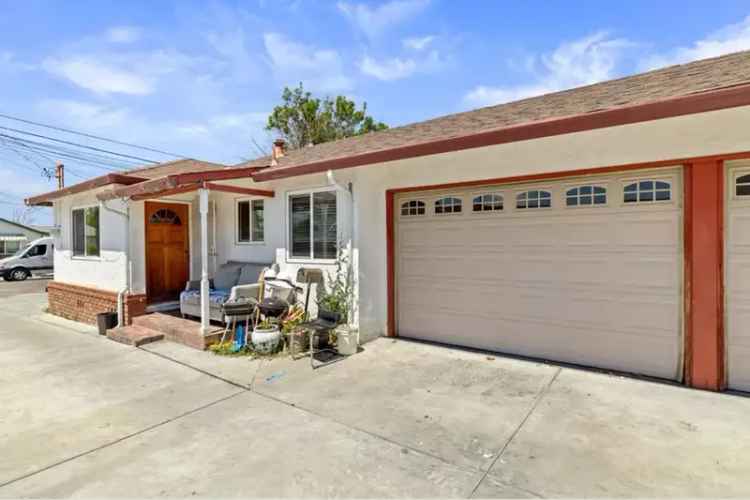 Buy Duplex in San Jose with Private Backyard and Modern Amenities