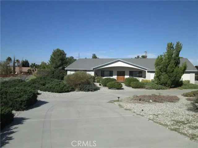 House For Sale in 13094, Olathe Road, Apple Valley, California