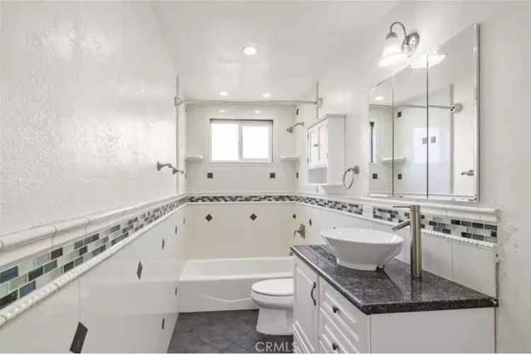 House For Sale in 401, East Home Street, Long Beach, California