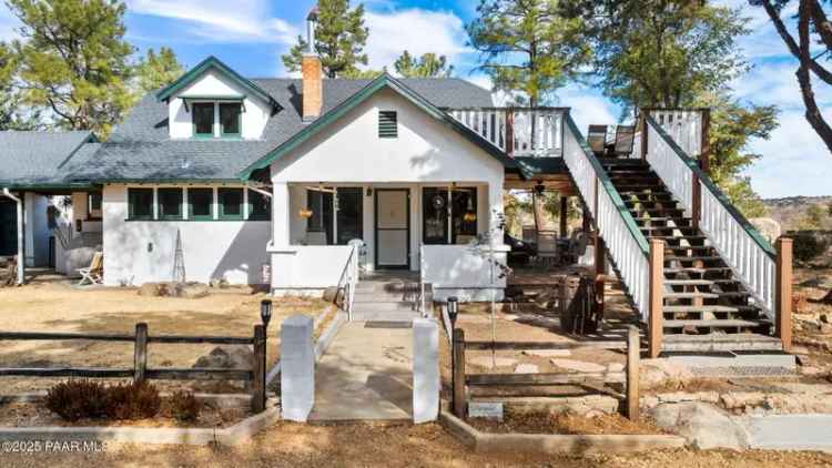 Rent unique ranch home in Prescott with stunning views and outdoor living