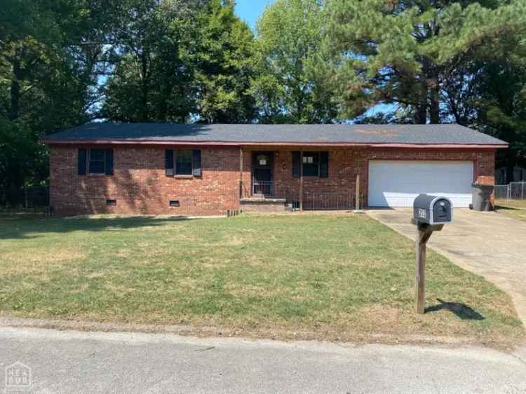 House For Sale in 202, Foxfire Drive, Paragould, Arkansas