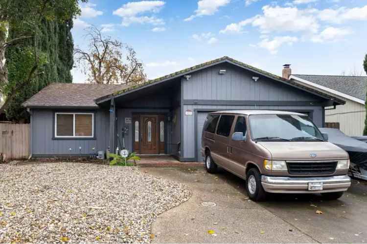 House For Sale in 9820, Winterwood Way, Rancho Cordova, California