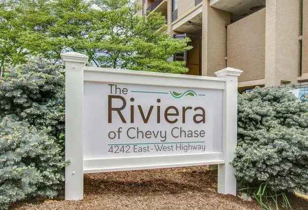 Rent Junior 1 Bed Apartment Unit in Bethesda with Pool and Gym