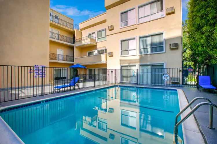 Rent Apartments in Sterling Westwood Towers with Pool and Nearby Amenities