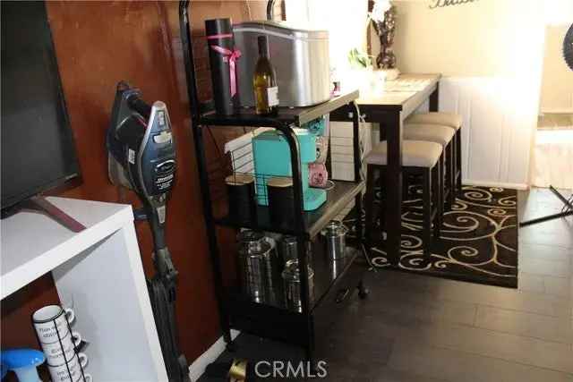 House For Sale in 10021, Paloma Avenue, Los Angeles, California