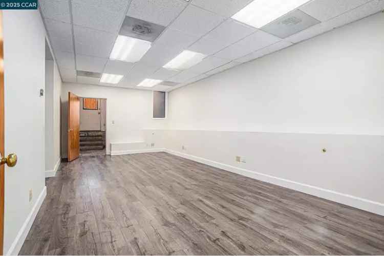 Rent Mixed Use Property in Bernal Heights with Residential Unit