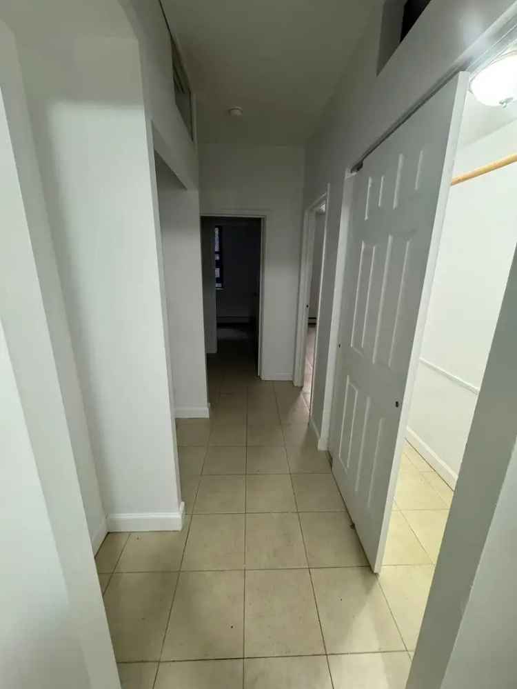 Rent Spacious Apartment Unit with Elevator and Laundry