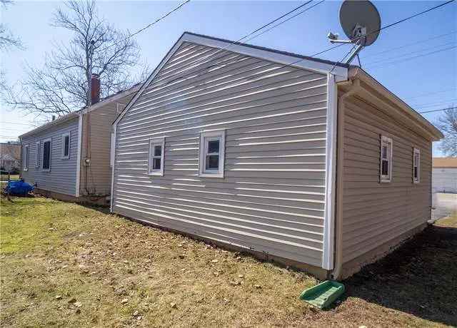 House For Sale in 132, Dorsey Road, City of Rochester, New York