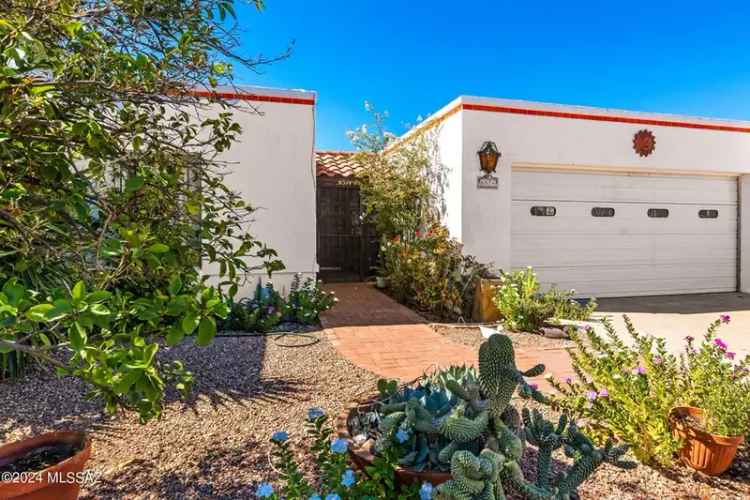 Rent Dorado Golf Course Home with Scenic Golf Views