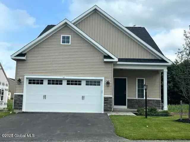 Rent Contemporary Ranch Style Home in North Colonie with Open Layout