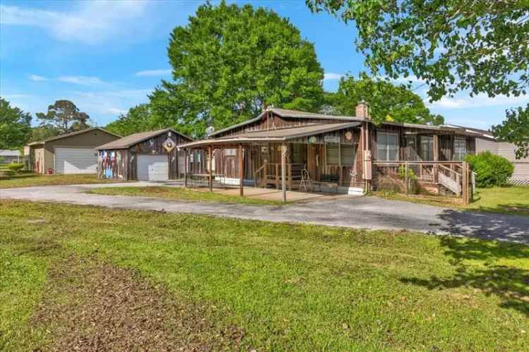 Buy House with Workshop Near Public Boat Ramp and Fishing Amenities