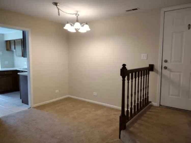 Rent 2 Bedroom Condo in a Great School District with Pool and Tennis Courts