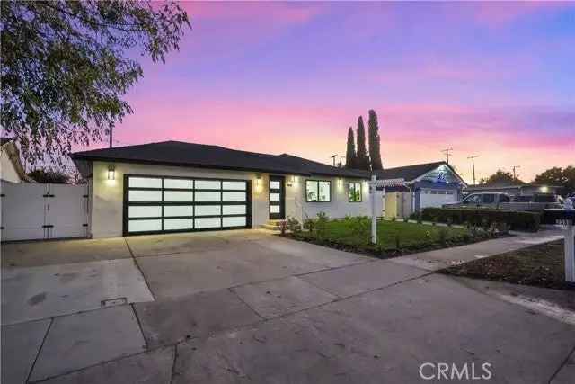 House For Sale in 2350, East Delia Lane, Orange, California