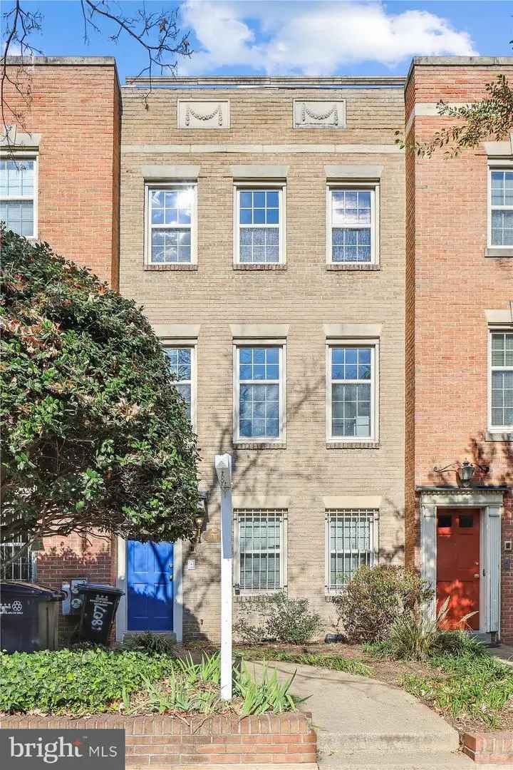 House For Sale in 1807, T Street Northwest, Washington, District of Columbia