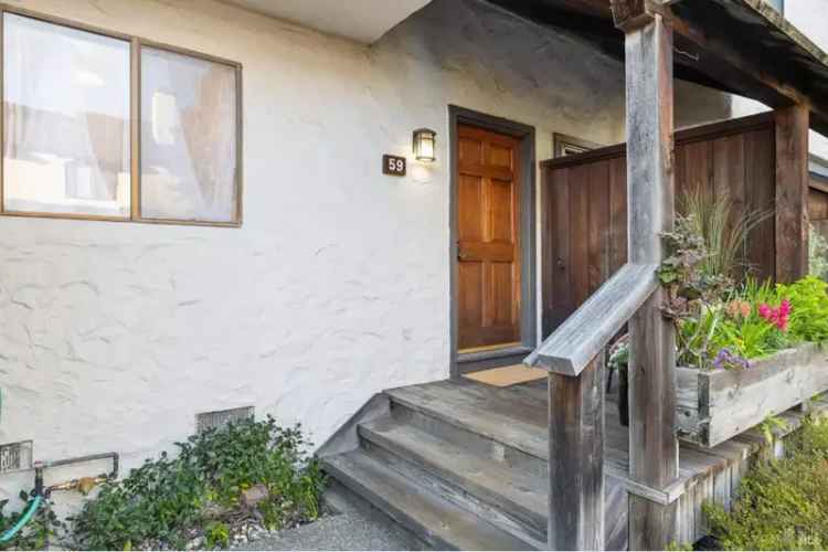 Rent Townhouse in Mill Valley with Two Bedrooms and Loft Space