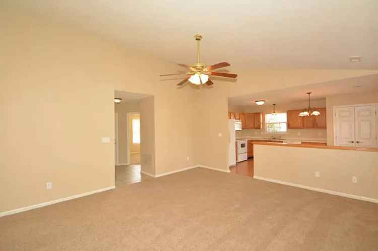 Ranch Home for Rent in Noblesville IN with 3 Bedrooms and 2 Bathrooms