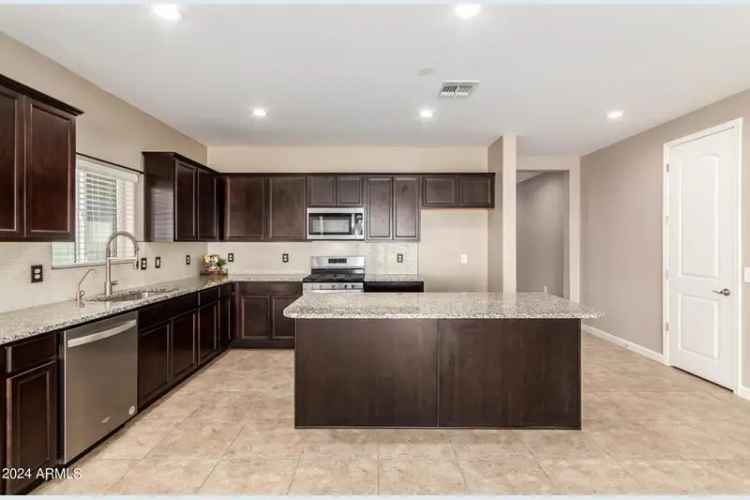 Buy Home in Rancho Mirage with Modern Upgrades and Community Amenities