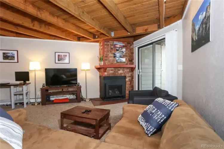 Rent 2 Bed 2 Bath Condo in Treehouse Summit County with Pool and Hot Tub