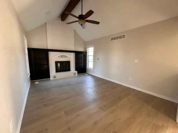 Rent 4 Bedroom House in Kansas City with Spacious Backyard and Modern Amenities