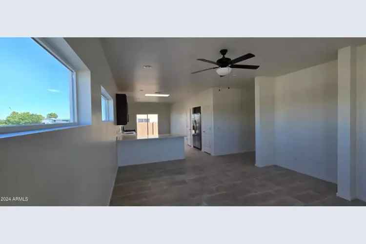 Buy House in 55 Plus Active Community in Sierra Vista with Amenities