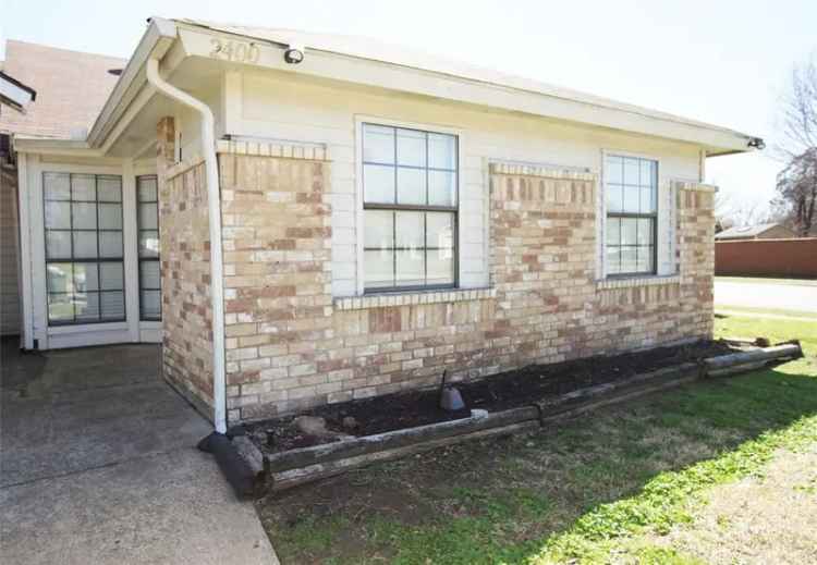 House For Rent in 2400, Sunflower Drive, Arlington, Texas