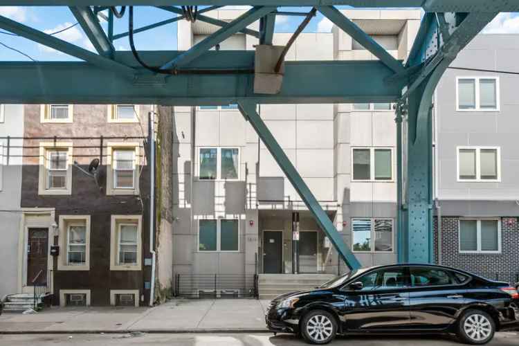 Buy Bi-Level Condo in East Kensington Fishtown with Roof Deck and Balcony